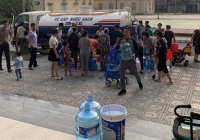 Nước ở chung cư  Hà Nội có mùi dầu, Bản quản lý yêu cầu ngưng sử dụng