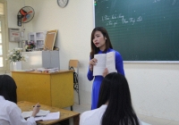 Cô giáo biến giờ học thành talk show truyền hình