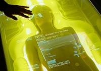 Mỹ áp dụng phương pháp rút toàn bộ máu của người bệnh ra ngoài để kéo dài thời gian phẫu thuật