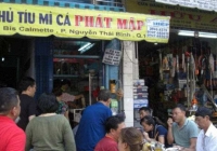 Quán hủ tiếu mì cá 75 tuổi ở Sài Gòn: Phát Mập