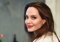 Sao ánh hào quang: Angelina Jolie từ quá khứ dữ dội đến nữ hoàng phòng vé Hollywood