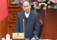 Thủ tướng Chính phủ: Phải bảo đảm tiền lương, tiền thưởng cho người lao động