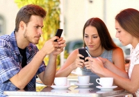 Nghiên cứu mới cho biết nghiện điện thoại thông minh tương tự như nghiện ma túy