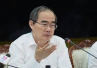 Vì sao TPHCM chưa cho học sinh đi học trở lại vào tháng 3?