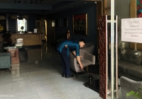 Chủ khách sạn phố cổ lỗ hàng trăm triệu đồng mỗi ngày vì dịch covid-19