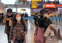 Tạm ngưng chế độ miễn visa cho người Hàn Quốc từ ngày 29/2