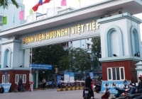 Cách ly bố đẻ của bệnh nhân dương tính với virus Covid-19 ở Hà Nội