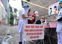 Lập chốt ở 'xóm chạy thận' Bạch Mai