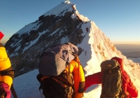 Đài truyền hình Trung Quốc đăng tin đỉnh Everest thuộc Tây Tạng gây tranh cãi