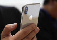 Những chiếc iPhone bị nhóm bạo loạn đánh cắp ở Apple Store sẽ không sử dụng được?