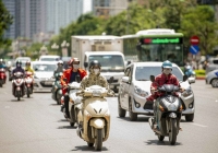 Hà Nội hứng chịu 3 ngày nắng nóng cao điểm với nhiệt độ lên đến 39 độ C