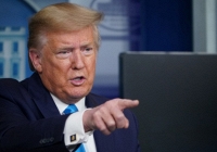 Tổng thống Trump liên tục dùng chữ 'virus Trung Quốc' trong 24 giờ qua