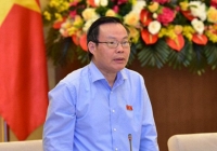 Phó chủ tịch Quốc hội: Sao bị gọi là 'chân dài' mà phụ nữ cũng không có phản ứng gì cả?