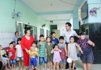 Ca sĩ Ngọc Sơn chu cấp và nuôi dưỡng hơn 100 trẻ mồ côi, khuyết tật