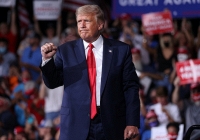 Tổng thống Mỹ Donald Trump được đề cử giải Nobel Hòa bình 2021