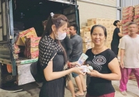 Thủy Tiên kêu gọi được hơn 22 tỷ hỗ trợ đồng bào miền Trung sau chưa đầy 2 ngày