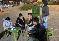 Hà Nội lập 15 chốt tuyên truyền, xử phạt người không đeo khẩu trang quanh hồ Hoàn Kiếm