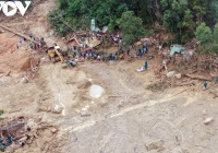 Cảnh tượng hoang tàn ở khu sạt lở ở Trà Leng