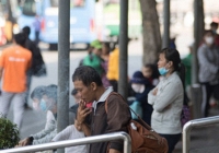 Không có biểu tượng 'cấm hút thuốc' tại địa điểm cấm hút thuốc lá theo quy định có thể bị phạt từ 3 đến 5 triệu đồng