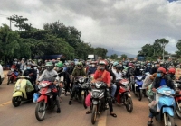 Hàng nghìn người từ miền Nam đi xe máy về Tây Nguyên, miền Trung