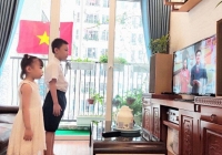 Cả nước trải qua lễ khai giảng chưa từng có 