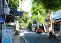 Hàng Mã mùa Trung thu giữa bốn bề chốt chặn