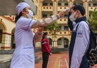 Học sinh ngoại thành Hà Nội đến trường sau 6 tháng nghỉ học