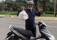 Ở tuổi U70, nghệ sĩ Duy Phương phải bán bánh bèo kiếm sống