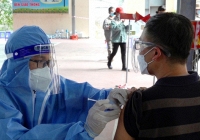 Những đối tượng nào nên ưu tiên tiêm mũi 3 vaccine Covid-19 trước?