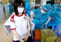 Thủ tướng yêu cầu Bộ Y tế tiến hành ngay các thủ tục cần thiết để mua vắc xin phòng Covid-19 cho trẻ em từ 5 đến 11 tuổi.