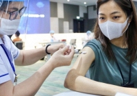 Thủ tướng yêu cầu tổ chức thực hiện thần tốc hơn nữa chiến dịch tiêm chủng vaccine 