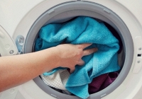 Những lưu ý khi giặt quần áo cho F0 tại nhà tránh lây nhiễm 