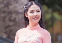 Hoa hậu Ngọc Hân bất ngờ thông báo đang là giám đốc đối ngoại của 1 doanh nghiệp, sở hữu nhiều cổ phiếu gây bão thị trường
