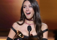 Grammy 2022: Ca khúc của năm là 'Leave the Door Open'. Olivia Rodrigo thắng 3 hạng mục quan trọng 