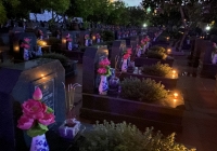 Tri ân các anh hùng liệt sĩ tại nghĩa trang Mai Dịch