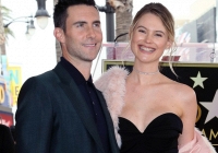 Adam Levine: 'Tôi đã không sáng suốt khi tán tỉnh những phụ nữ khác, ngoài vợ mình'