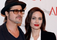 Lan truyền bức thư Angelina Jolie sau ly hôn: 'Dù bằng cách nào, em tin rằng chúng ta cần tiến về phía trước'