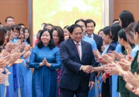 Thủ tướng Phạm Minh Chính đối thoại với phụ nữ Việt Nam