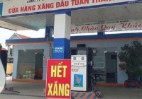 Bộ Tài chính tiếp tục đề nghị báo cáo chi phí nhập xăng dầu 