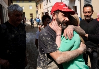 Trận lũ lụt chưa từng có trong 100 năm tấn công nước Ý