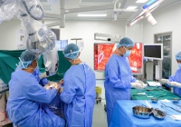 Lần đầu tiên ứng dụng Robot trí tuệ nhân tạo trong phẫu thuật u não và các bệnh lý sọ não tại Việt Nam