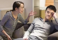 'Chiến tranh lạnh' với bạn đời cũng có thể coi là bạo lực gia đình, có thể bị xử phạt
