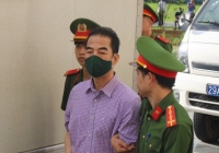 Xét xử cựu thứ trưởng Tô Anh Dũng và 53 người vụ 'chuyến bay giải cứu'