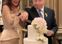 Dương Tử Quỳnh làm lễ cưới ngọt ngào với chồng tỷ phú sau gần 20 năm bên nhau