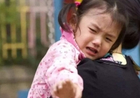 Bé gái 6 tuổi tự cứu mình khỏi tay bọn bắt cóc chỉ bằng một câu nói