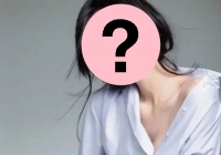 'Nữ thần mặt mộc' 20 năm nhan sắc không đổi, bị tẩy chay vì sống giàu sang trên hàng nghìn tỷ tiền lừa đảo