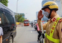Cục CSGT lý giải nguyên nhân không quy định CSGT nói lời chào, cảm ơn lái xe