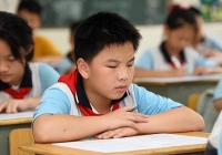 Học sinh tiểu học viết văn chủ đề 'Thế nào là người thành công', chỉ vài dòng mà khiến giáo viên phì cười, khen thông minh
