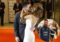 Tại sao Lionel Messi từ chối chạm vào bất kỳ người phụ nữ nào ngoại trừ vợ anh ấy?