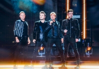 Concert Westlife tại Việt Nam bán hết sạch 15 nghìn vé chỉ sau 5 tiếng, fan kêu gọi mở đêm thứ 2!